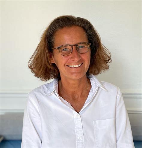 Ms Céline ZAGURY, sophrologist in 